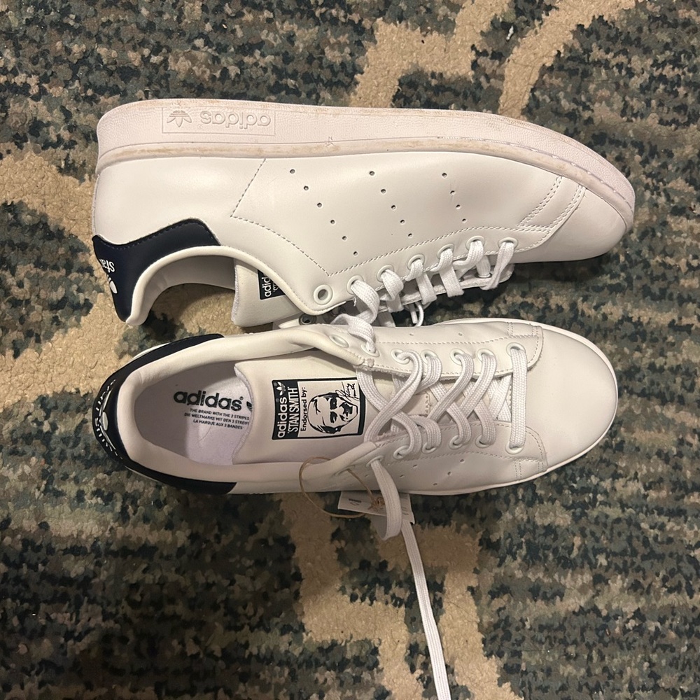 Adidas Stan Smith women’s size 9.5 navy white